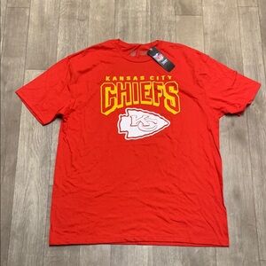 Mens NWT‎ NFL Team Apparel Kansas City Chiefs Football Superbowl Champs Shirt